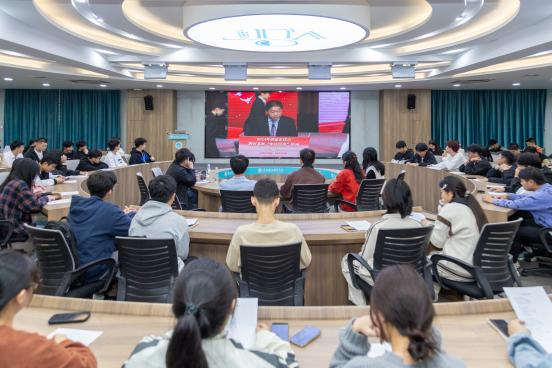 法治宣傳周 | 弘揚憲法精神，共建法治校園